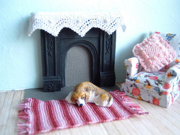 1:24th scale Mantel cover, cushion and rug