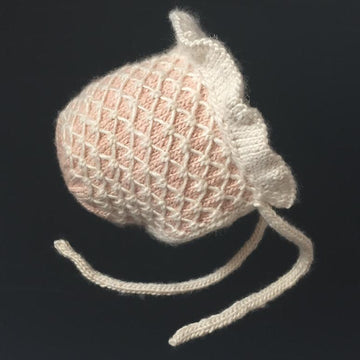 Criss Cross Applesauce Bonnet pattern