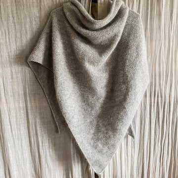 Ruke shoulder scarf