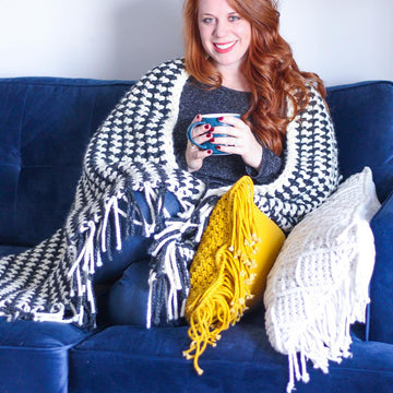 Prim Stripe Throw