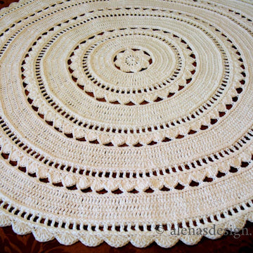 Round Floral Blanket