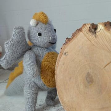 Dragon knitting pattern