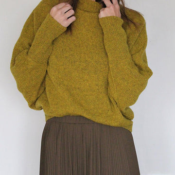 ROBIN Sweater