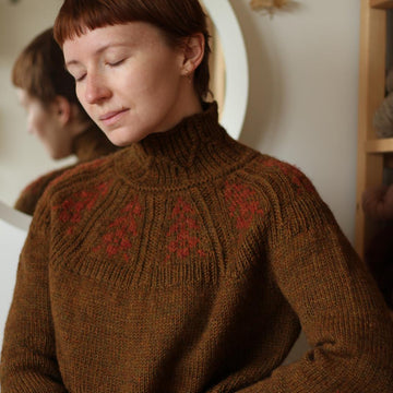 Grass whispers pullover