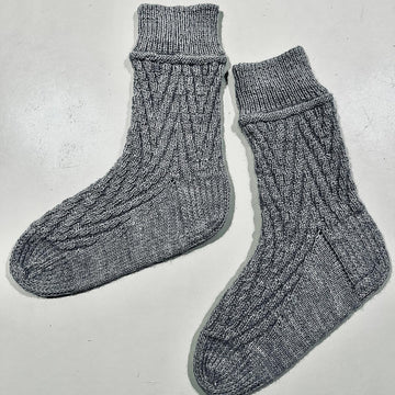 Socks with a zigzag