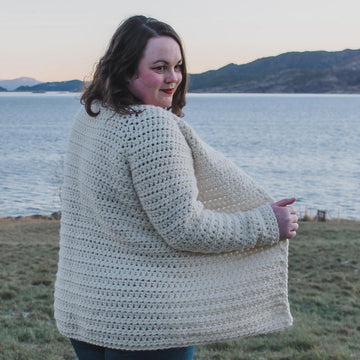 Classic Raglan Cardigan - Super Bulky Edition