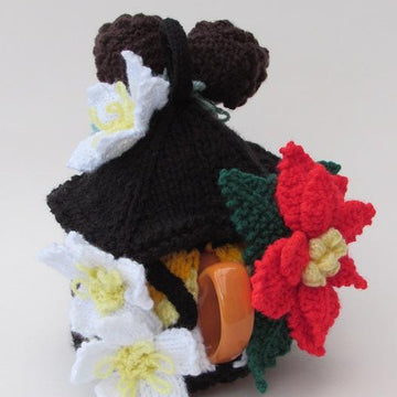 Christmas Lantern Tea Cosy Knitting Pattern