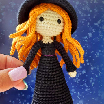 Witch doll amigurumi