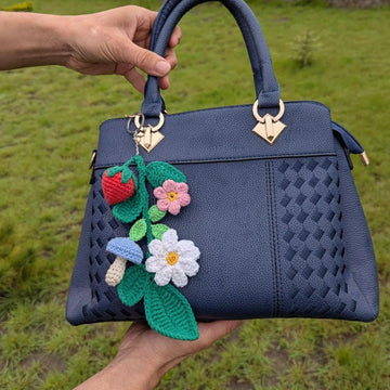 Nature Inspired Bag Charm English_US