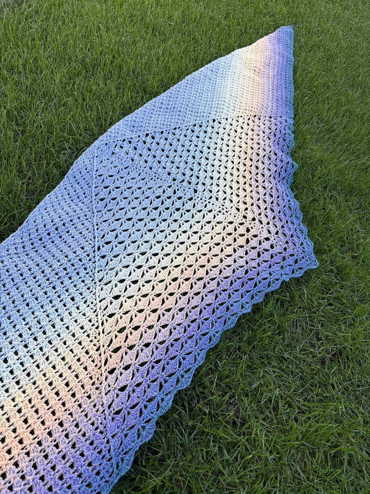 Triangular Scarf "Erato"