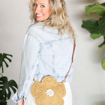 Dainty Daisy Purse