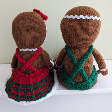 Gingerbread shelf sitters