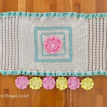 Spring Table Runner & Flower Coaster Set
