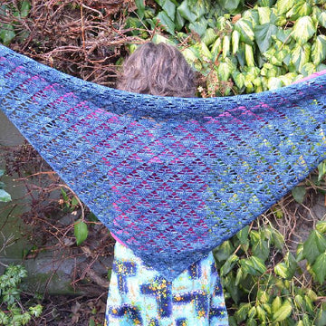 Pyramid shawl