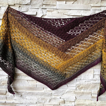 Flat Triangular Scarf "Styx"