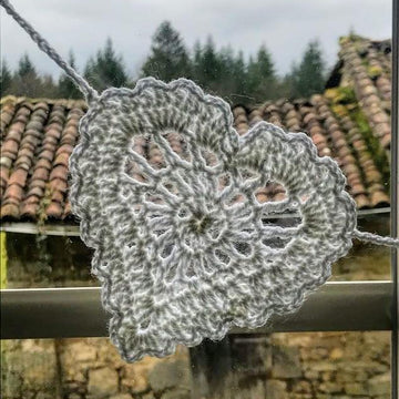 Irish Hearts Filet Lace Wedding Buntings