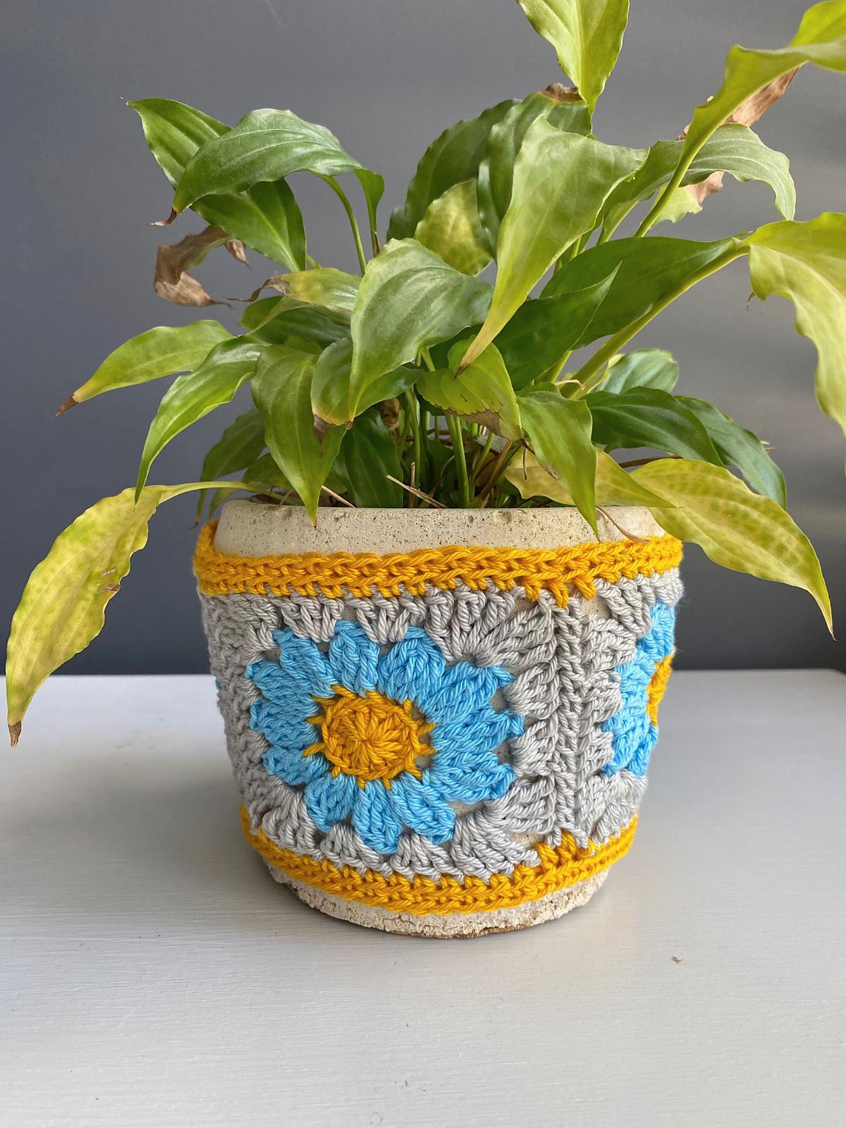 Granny Plant Pot Cover