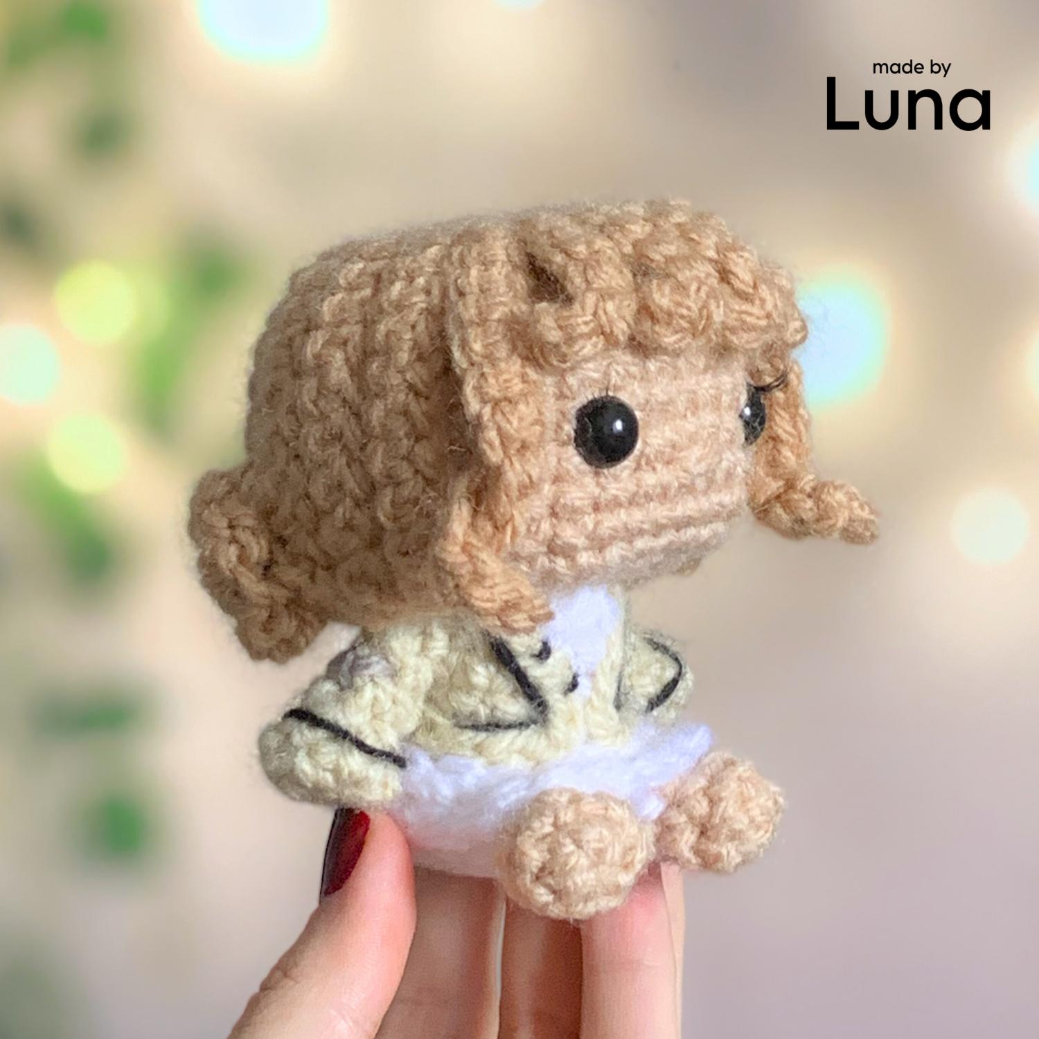 Taylor Swift-inspired Crochet Pattern | Folklore Amigurumi
