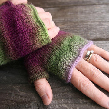 Arms Akimbo Mitts