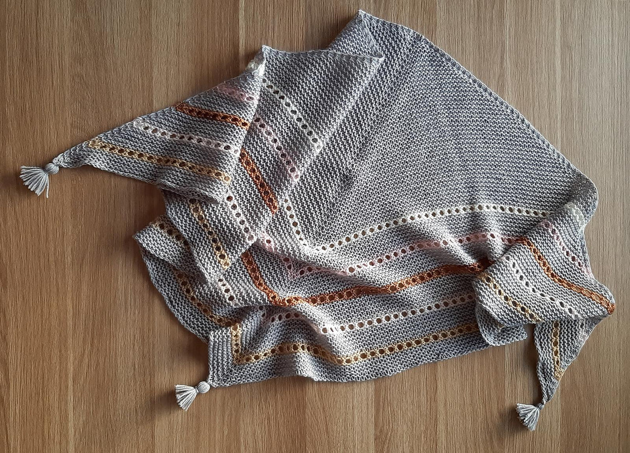 Aava Shawl