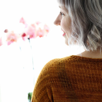 Karamelli Tee