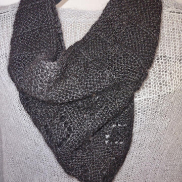 Diamond Kerchief Cowl