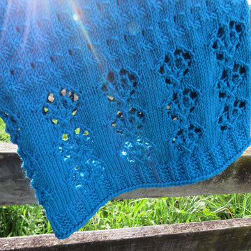 Venetian Rose Cowl