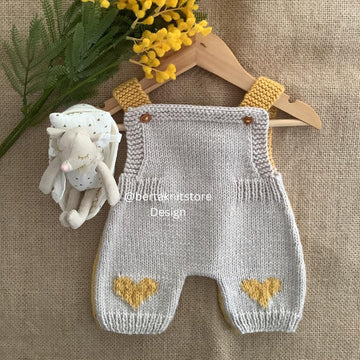 Strawberry Overalls knitting Pattern