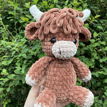 Highland Cow with heart