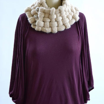 Woven Necker