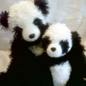 Pandas, one big, one small