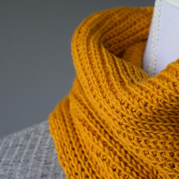Ruska Cowl