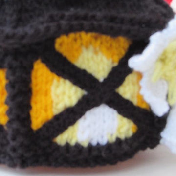 Christmas Lantern Tea Cosy Knitting Pattern