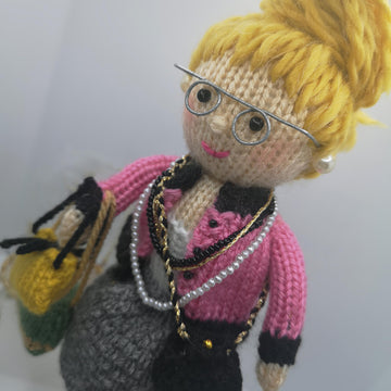 Coco doll goes shopping
