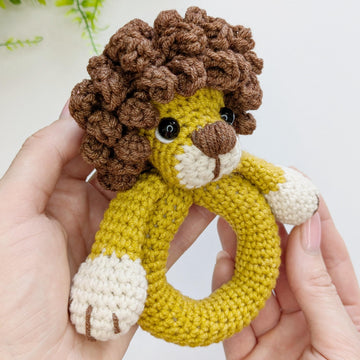 Crochet baby rattle pattern, amigurumi lion pattern, crochet safari animals pattern