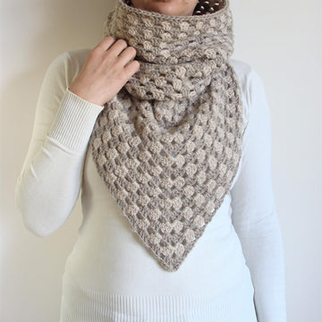 Triangular Cowl