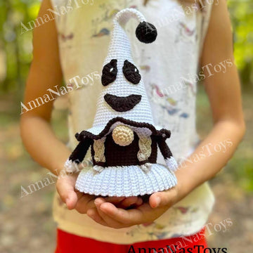 Gnome ghost (girl)