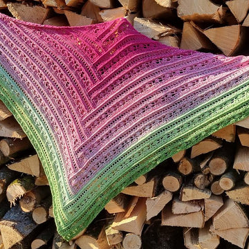Triangular Scarf "Oreithyia"