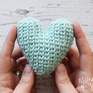 Embroider My Heart Ornament (2018006)