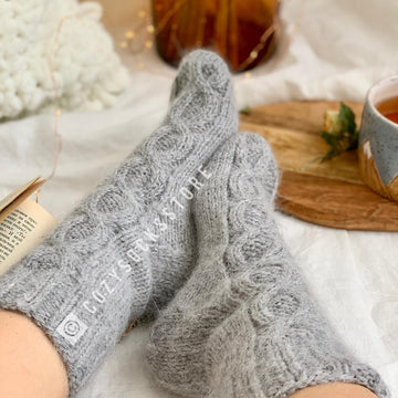 Cable fuzzy socks