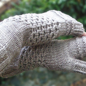Hot Cross Mitts