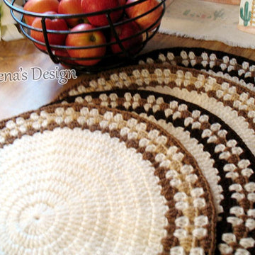 Intricate Banded Placemat