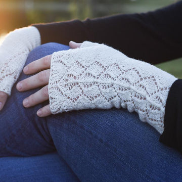 Orchid Lace Mitts