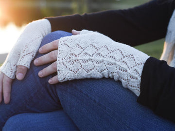 Orchid Lace Mitts