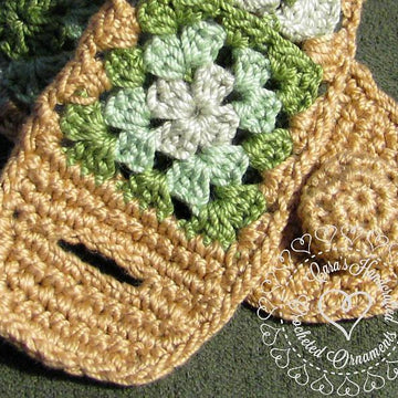 Mini Granny Square Bracelet