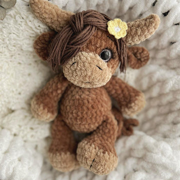 Plush highland cow toy