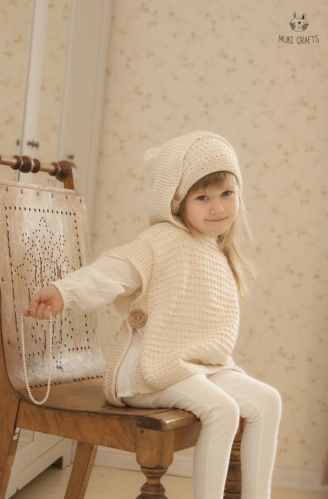 Laureen hat and poncho