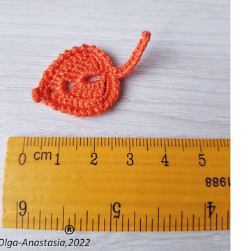 Orange small leaf