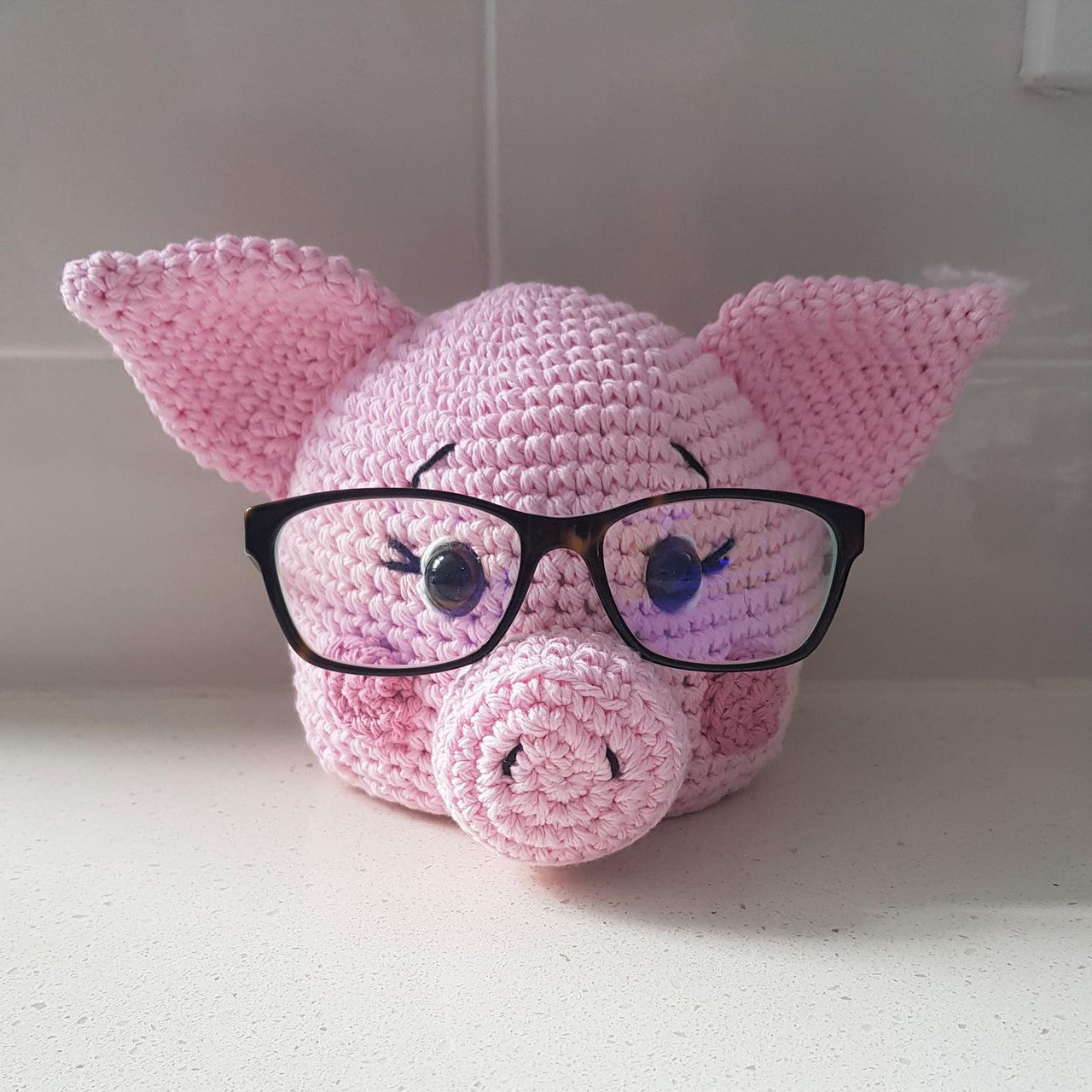 PIG GLASSES HOLDER