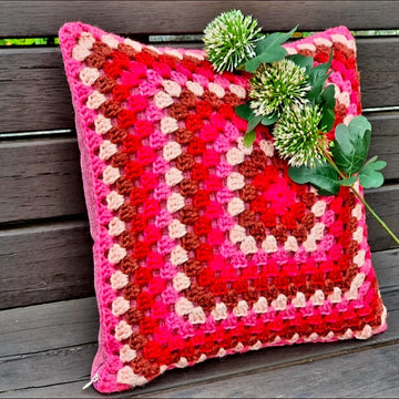 La Vie en rose Cushion 26